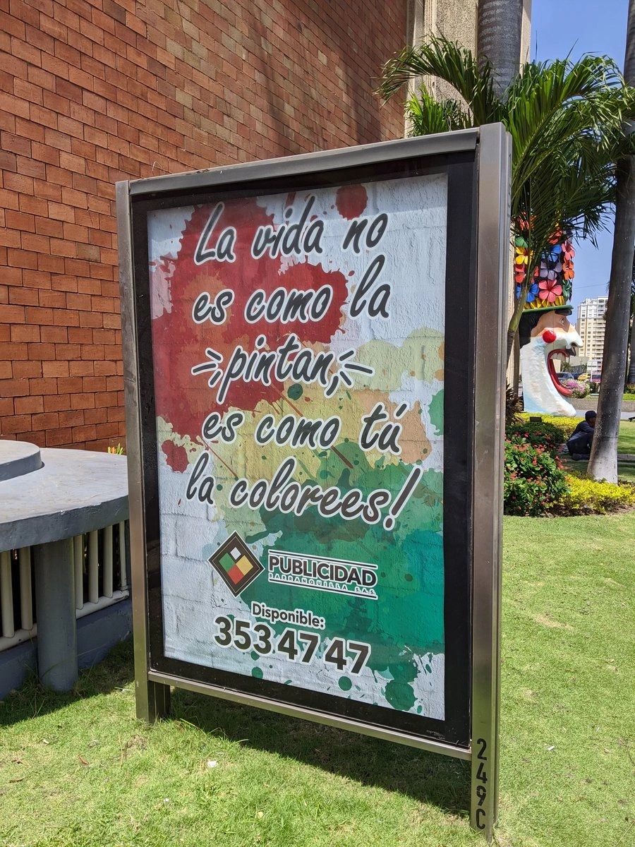 Valla publicitaria exterior